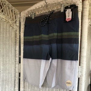 O’Neill swim shorts multi color sz 30